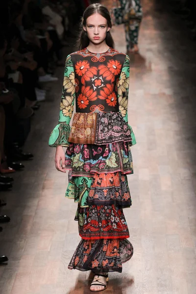 Look 14